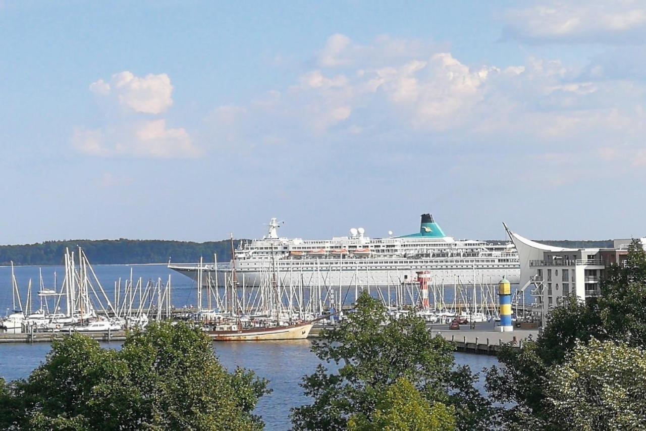 Zwergtaucher Eckernförde Exteriér fotografie