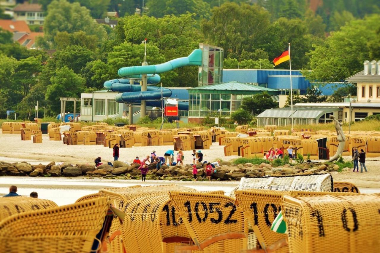 Zwergtaucher Eckernförde Exteriér fotografie